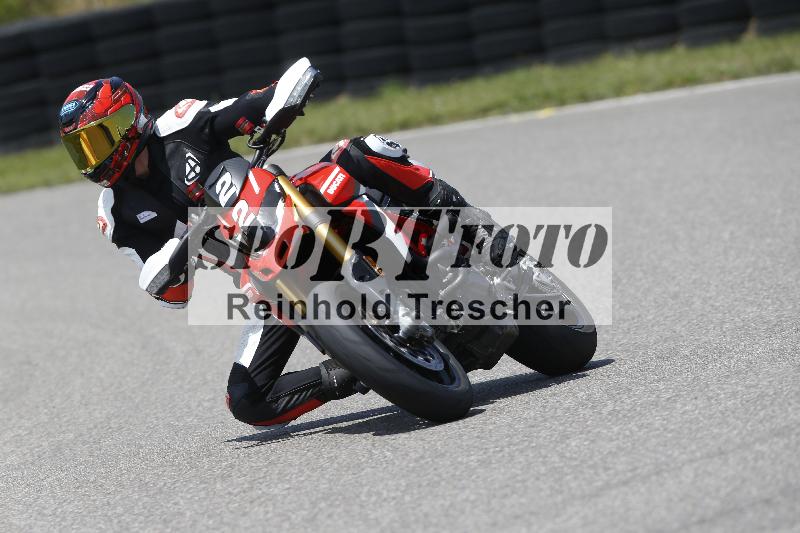 /27 12.06.2025 Ducati Schweiz Trackday Warmup  ADR/gruen-vert/22